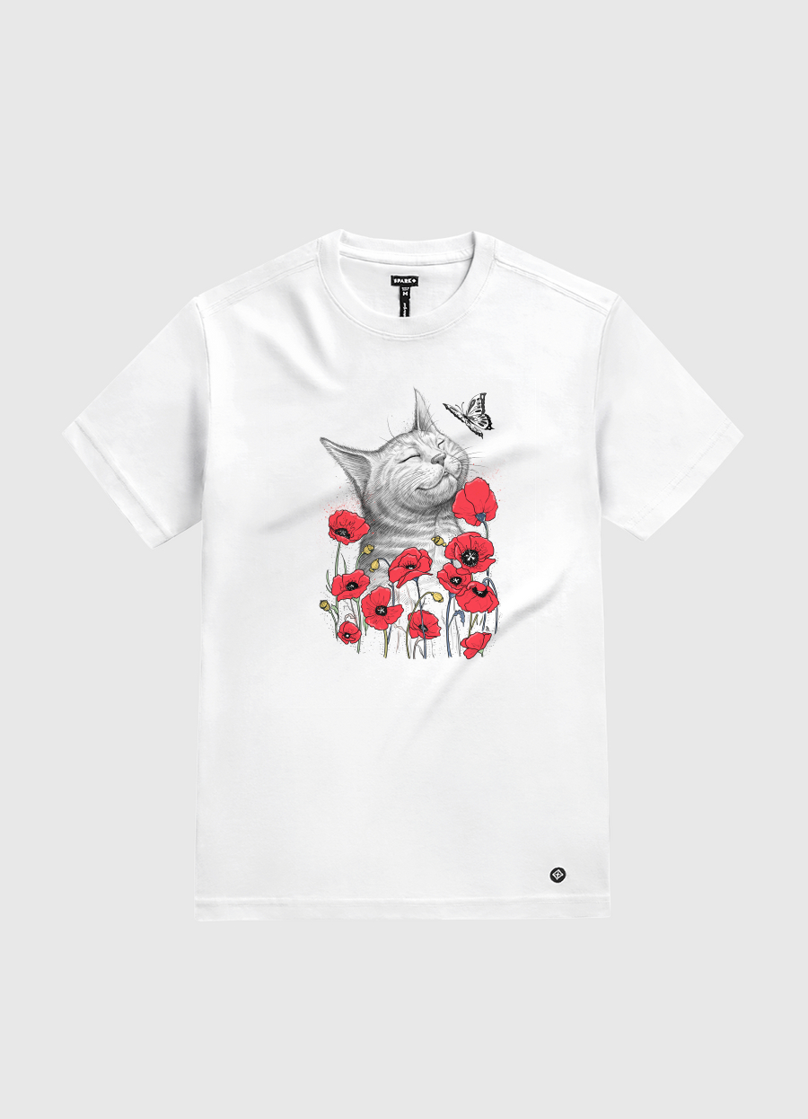 Cat in poppies